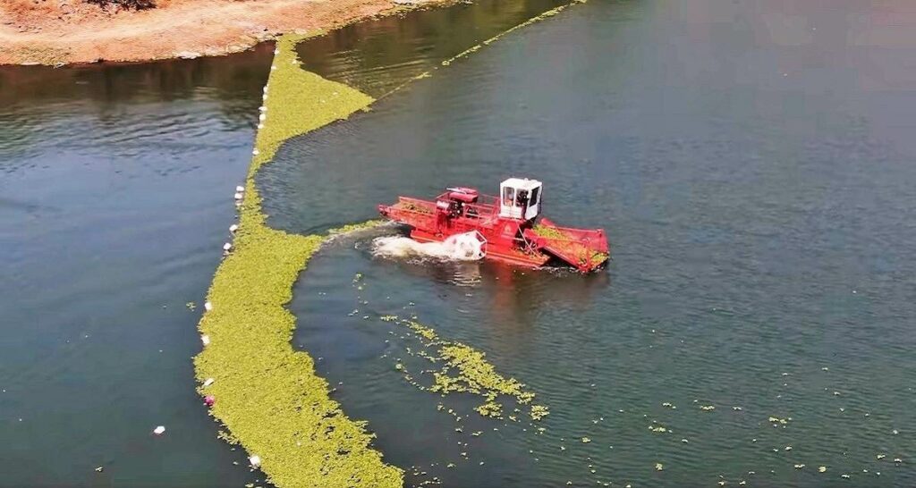 SAPASA utilizó un recolector náutico. Recuperación Presa Madín